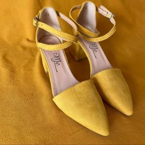 ModCloth “This is the Day” strap heel in Women’s 8